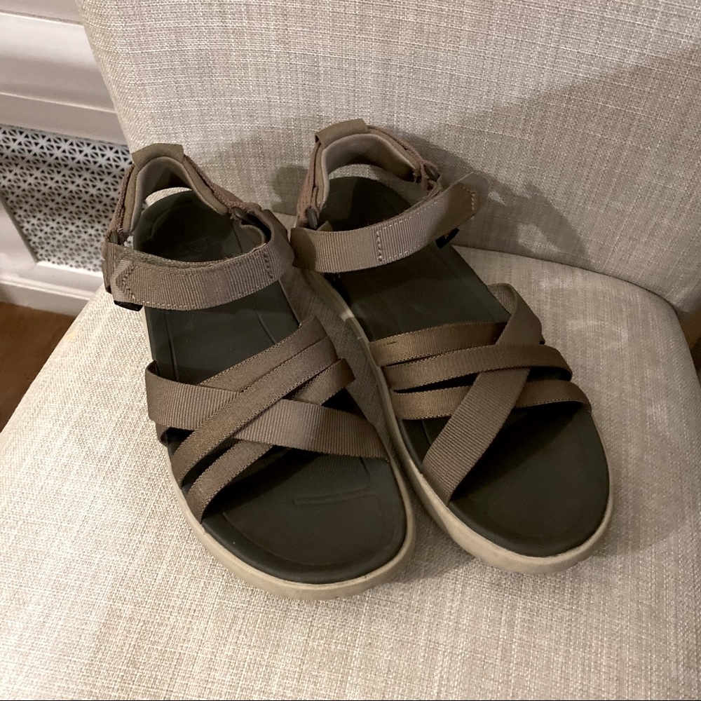 TEVA Sanborn ankle strap sandal